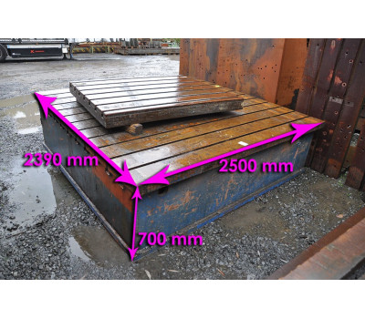 T-slot Table, 2500 x 2390 x 700 mm