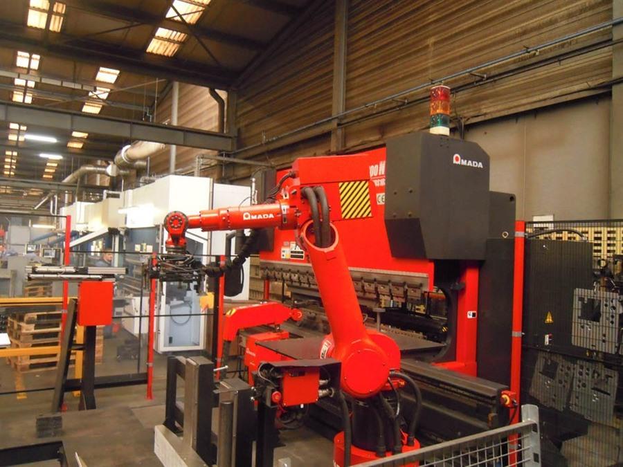 Amada, Astro 100T x 3220 CNC Robot bending Cell