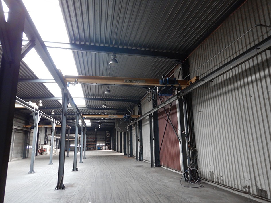 Stand alone structure, for overhead travelling crane(s)