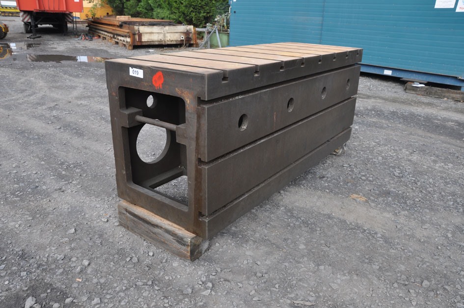 Clamping bloc, 1990 x 800 x 700 mm