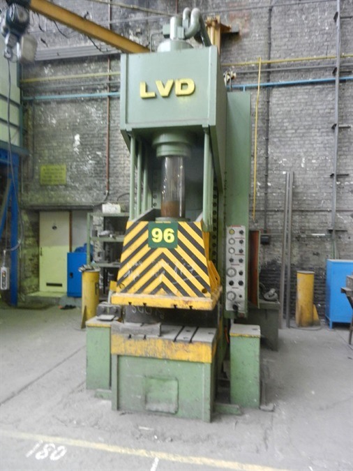 LVD EMC, 200 ton