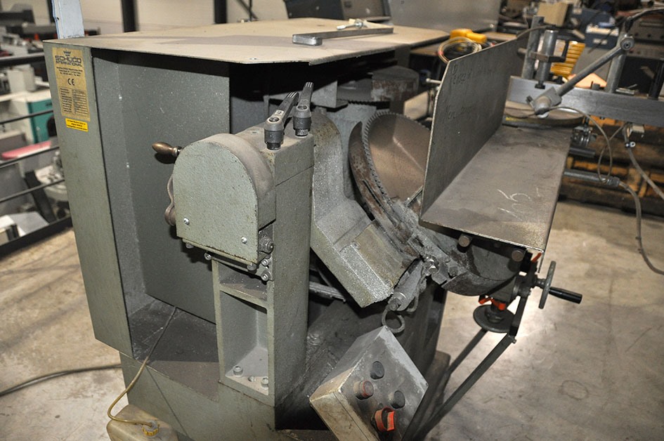 Schüco, notching saw