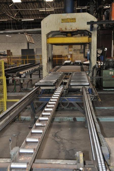 Valette panel press, 410 ton