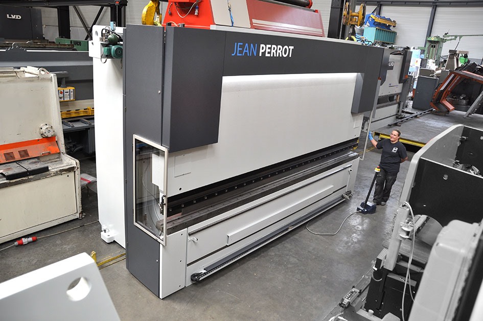 Jean Perrot, 250 ton x 4600 mm CNC