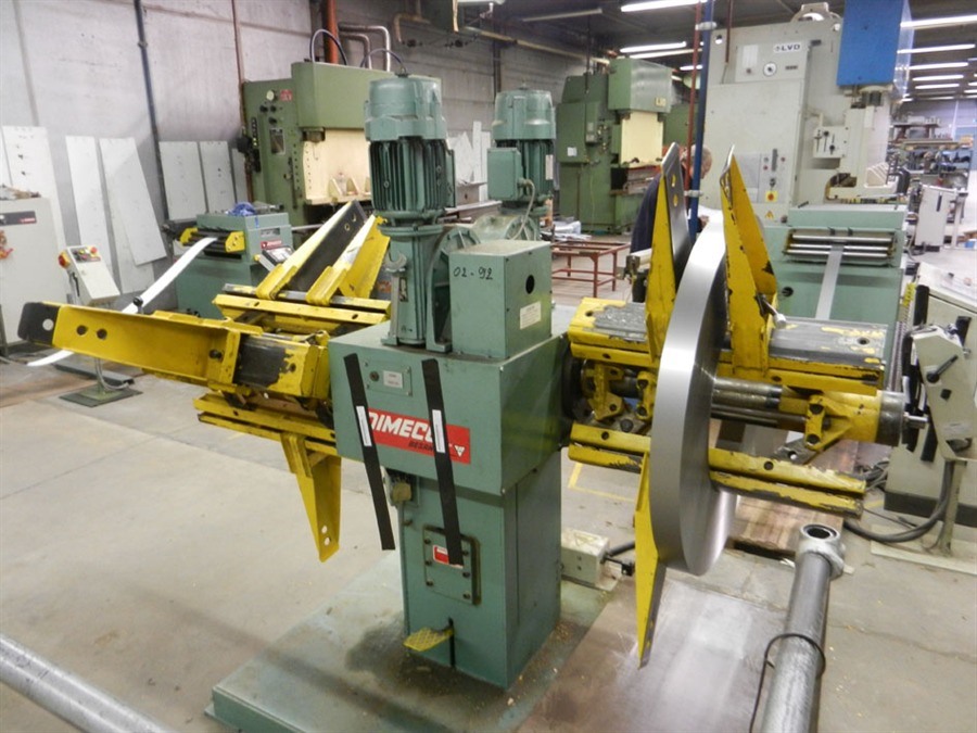 Dimeco decoil./ straight, LVD punchpress + rollforming