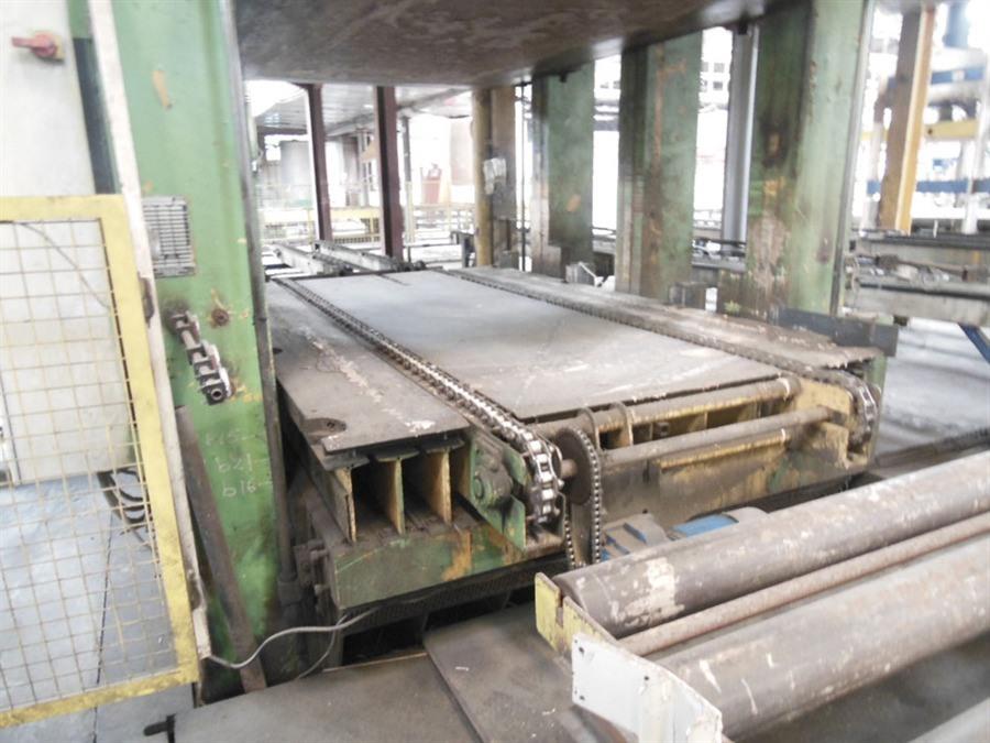 Becker panel press, 650 ton