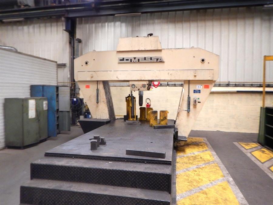 Comessa Mobile straightening press, 220 ton