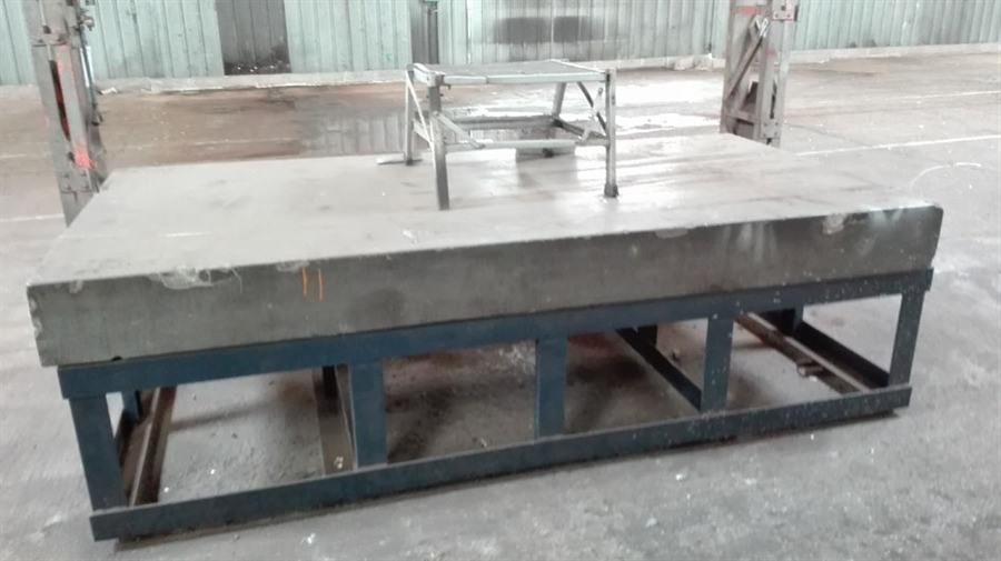 Table, 3000 x 1800 mm