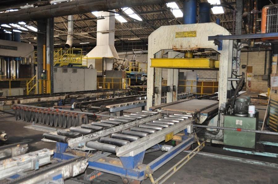 Valette panel press, 410 ton