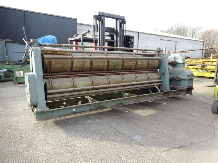 Eichener corrugated sheets, 3700 mm