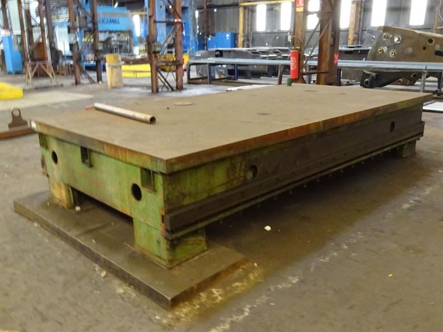 Welding table, 4000 x 2000 mm