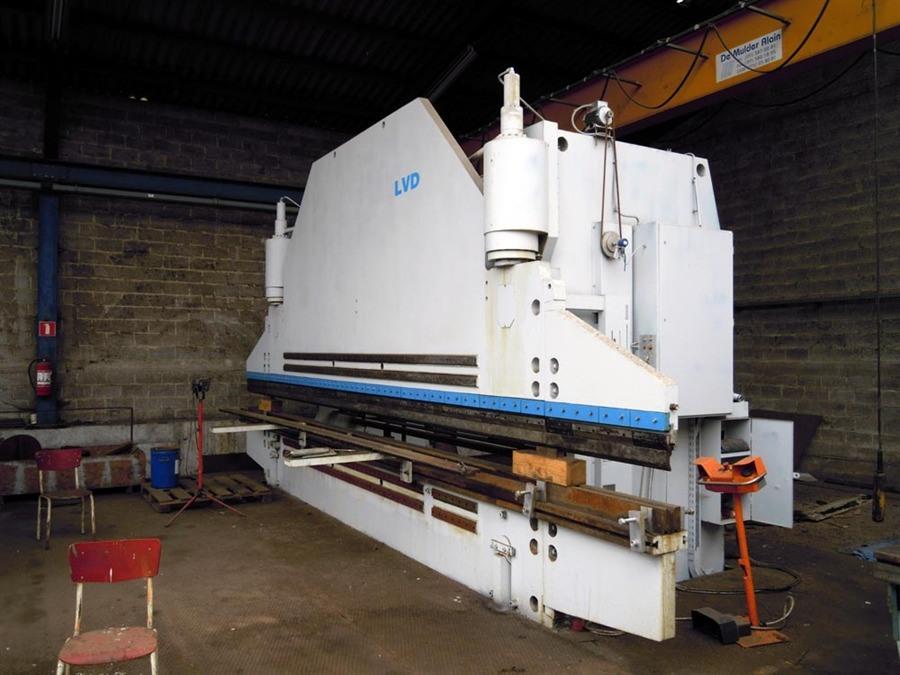 LVD PPNMZ, 400T x 8100 мм CNC