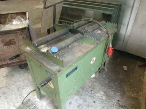 Vertical up stroke saw, for tubes