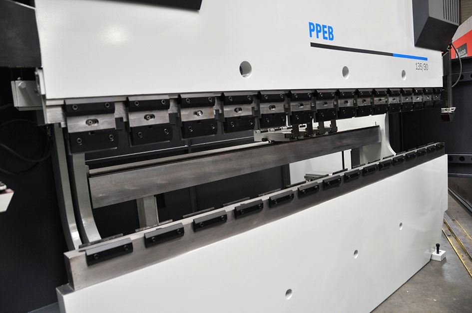 LVD PPEB, 135 т x 3100 мм CNC