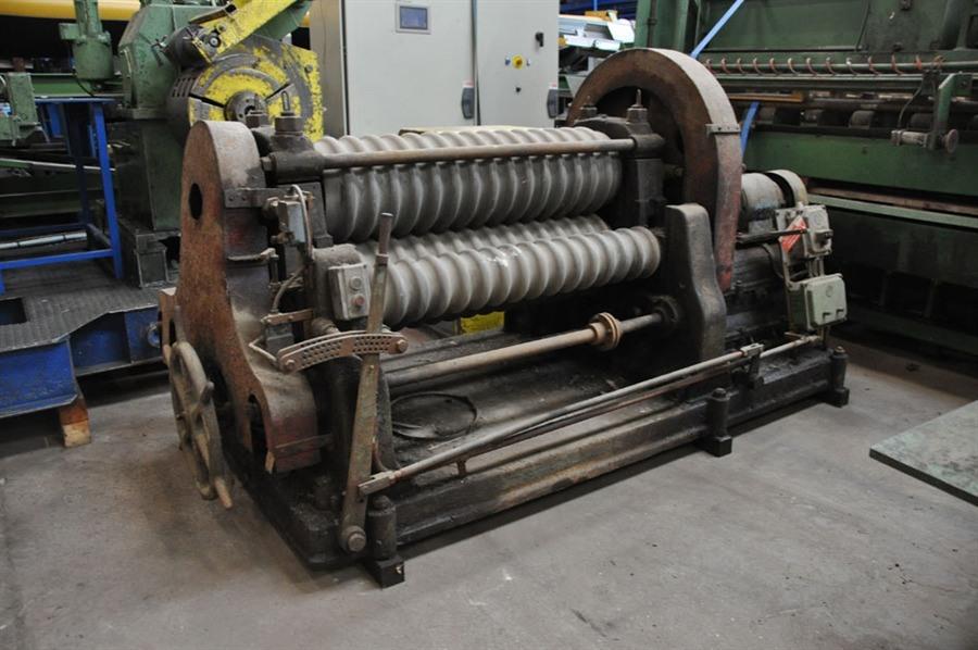 Eichener bending roll, для корругативних plates