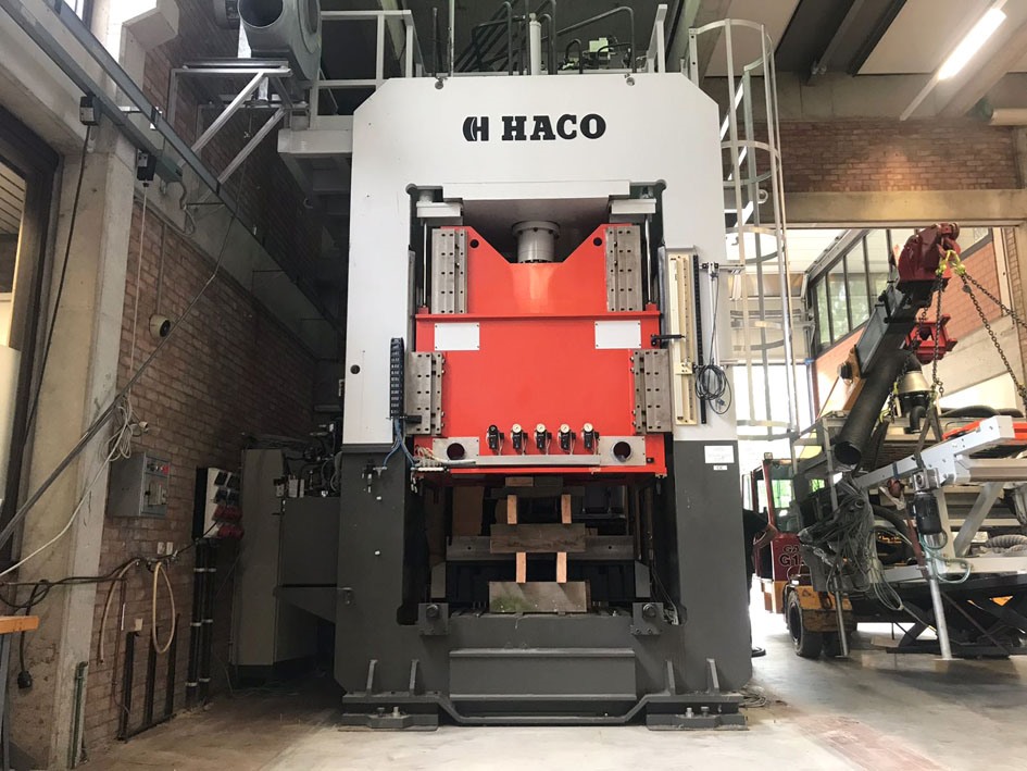 Haco, 100 ton CNC