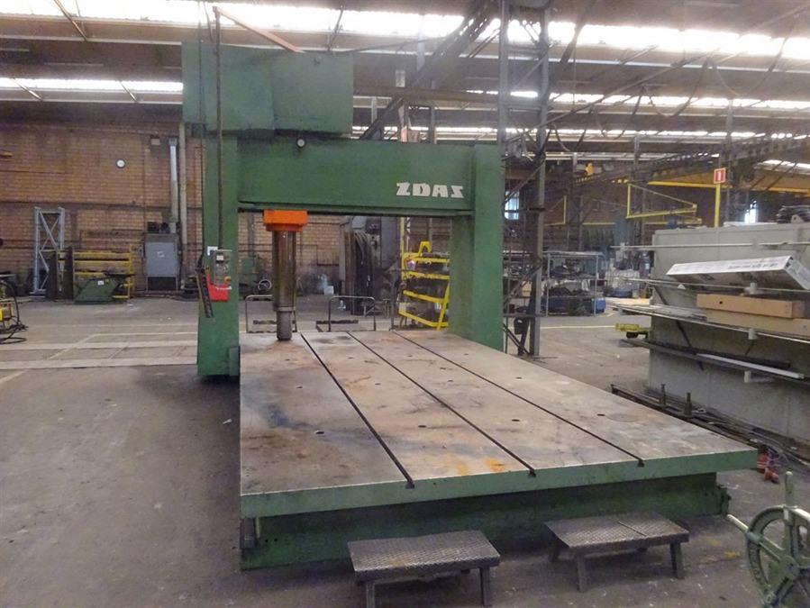 Zdas mobile straightening press, 400 ton