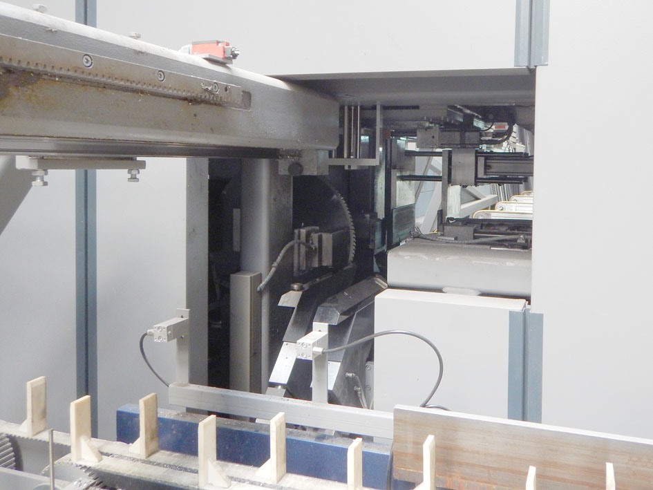 BJM, Alu profile saw center CNC