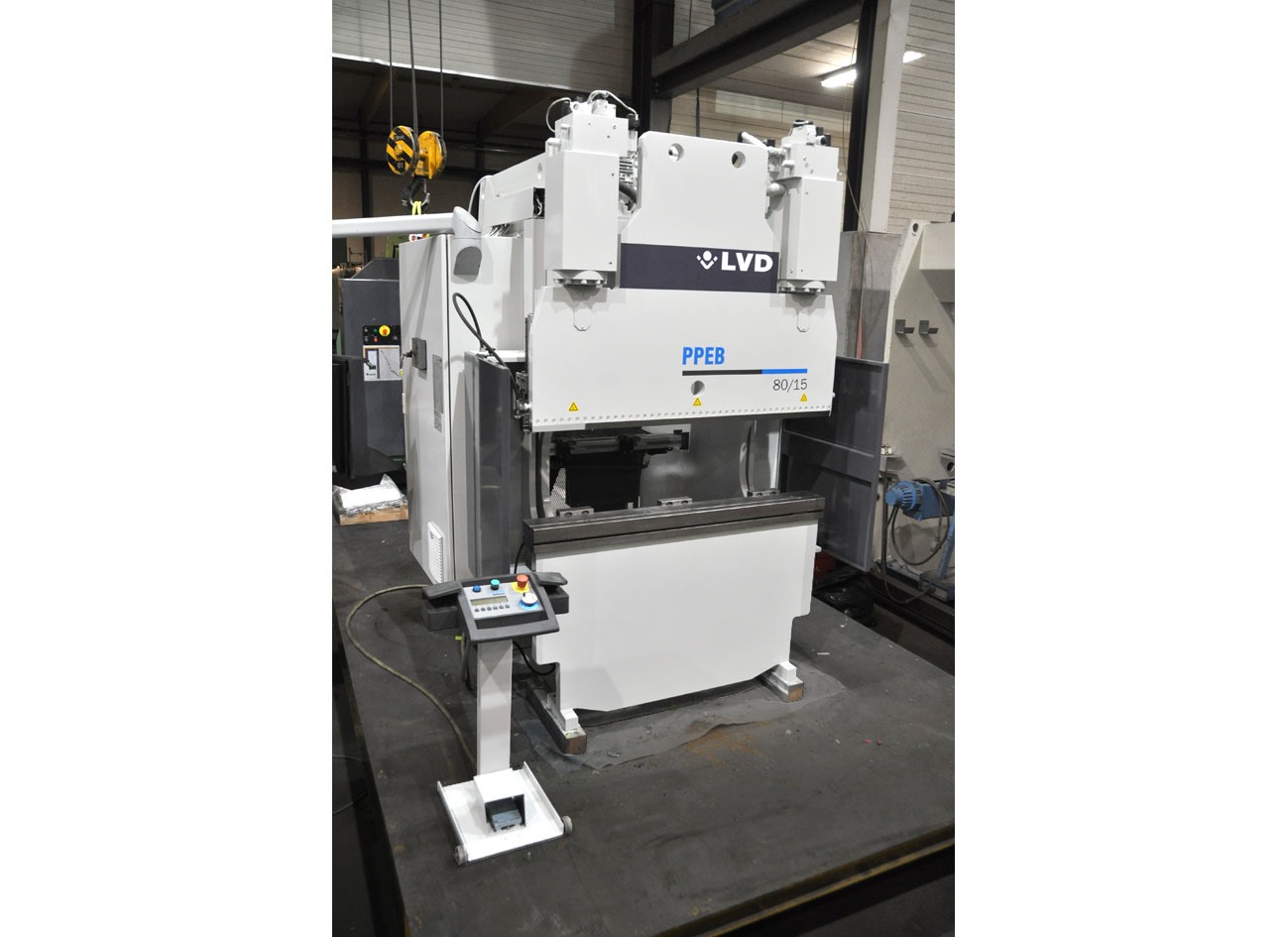 LVD, PPEB 80 т x 1550 мм CNC