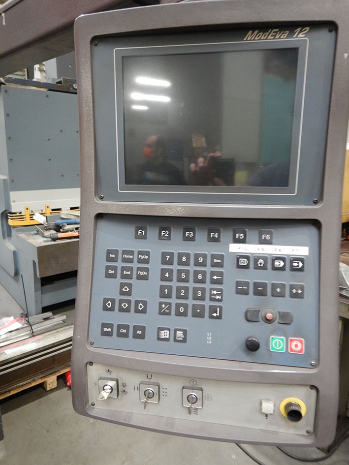 Bystronic PR, 150 т x 3100 мм CNC