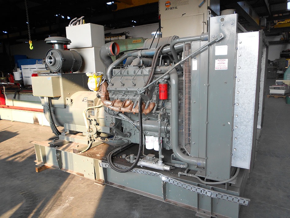 Caterpillar, Perkins V8 Generator 450 kVa