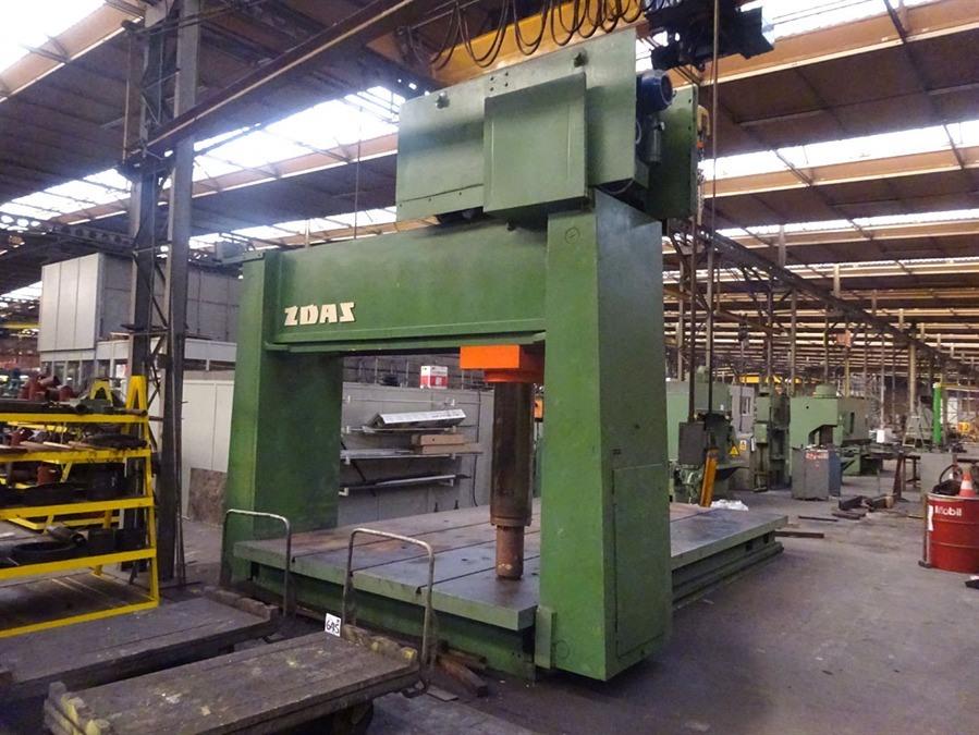 Zdas mobile straightening press, 400 ton