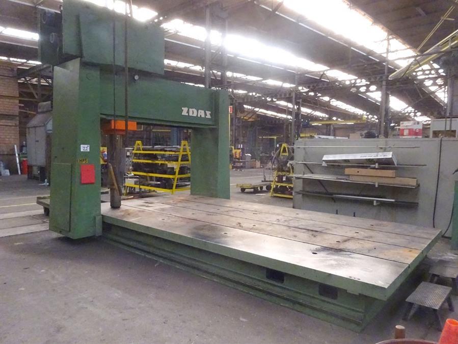 Zdas mobile straightening press, 400 ton