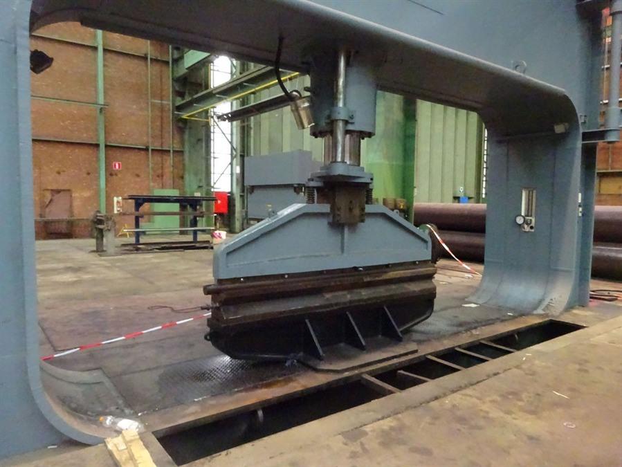 Bakker 500 ton, Dish end forming press