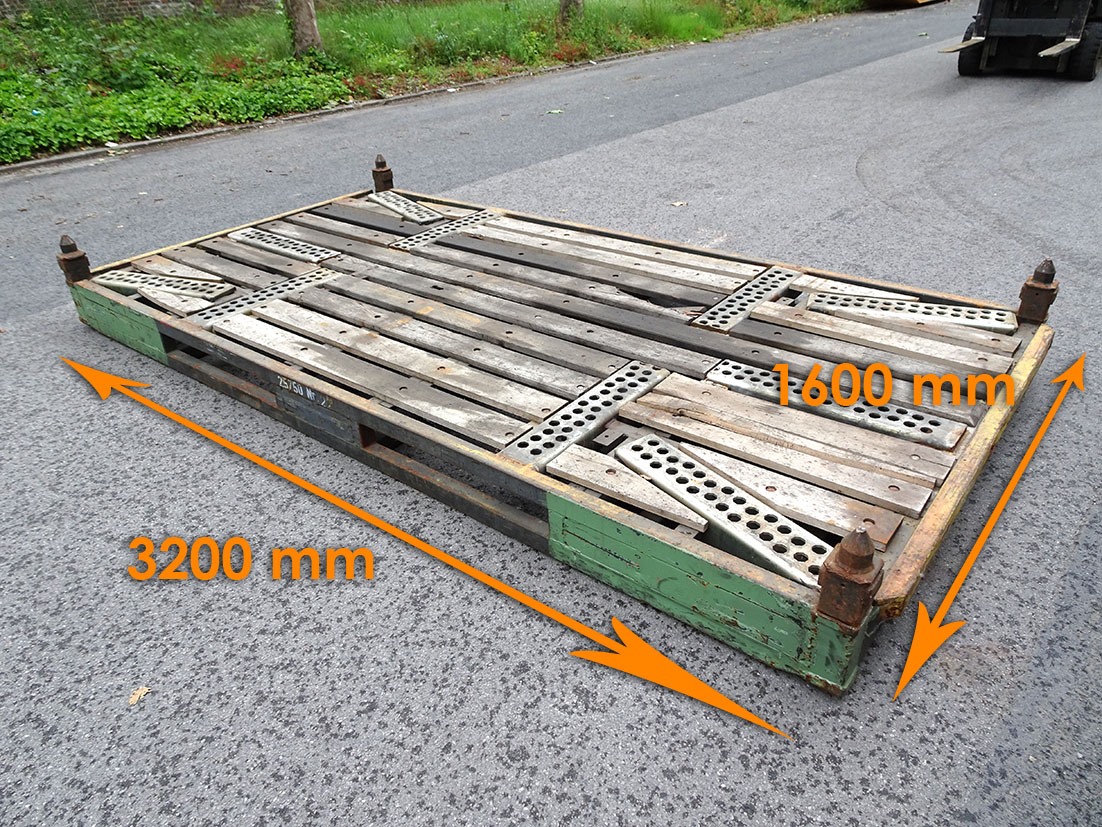 Steel pallets, 3200 x 1600 x 200 mm