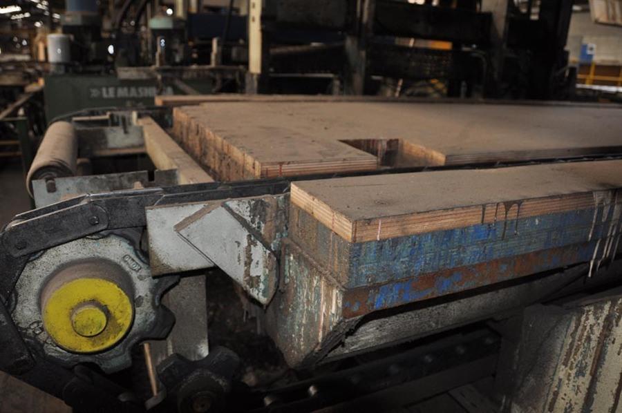 Valette panel press, 410 ton