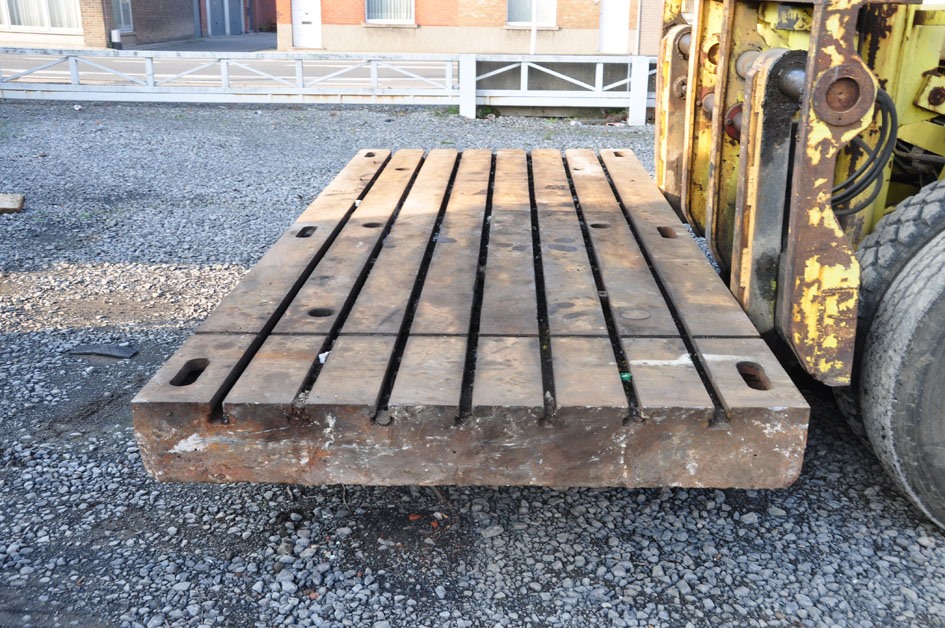 T-slot Table, 3500 x 1520 x 205 mm