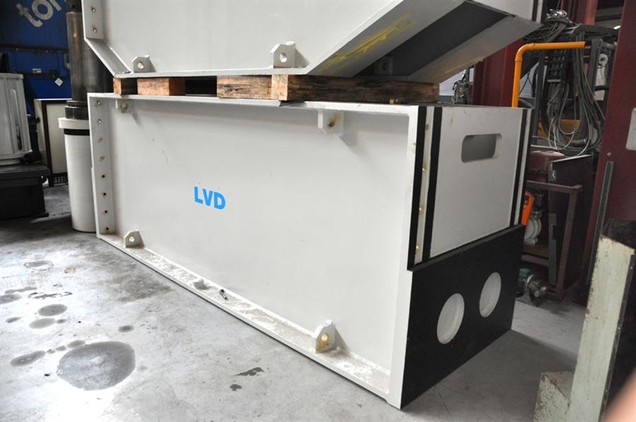 LVD 600 ton, Dish end forming press