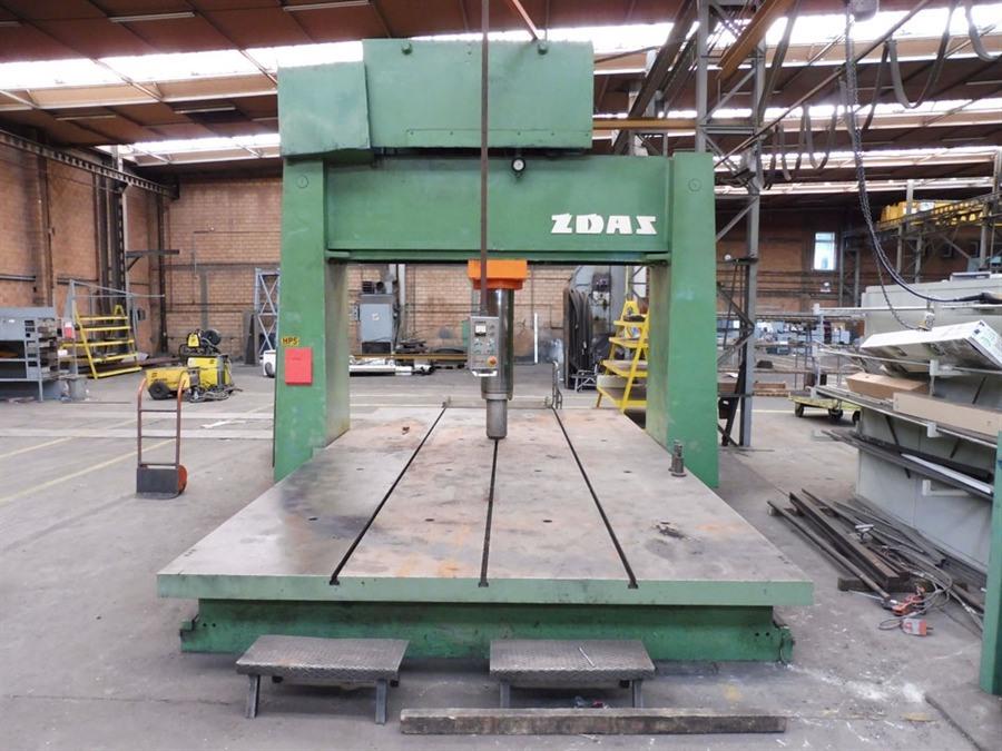 Zdas mobile straightening press, 400 ton