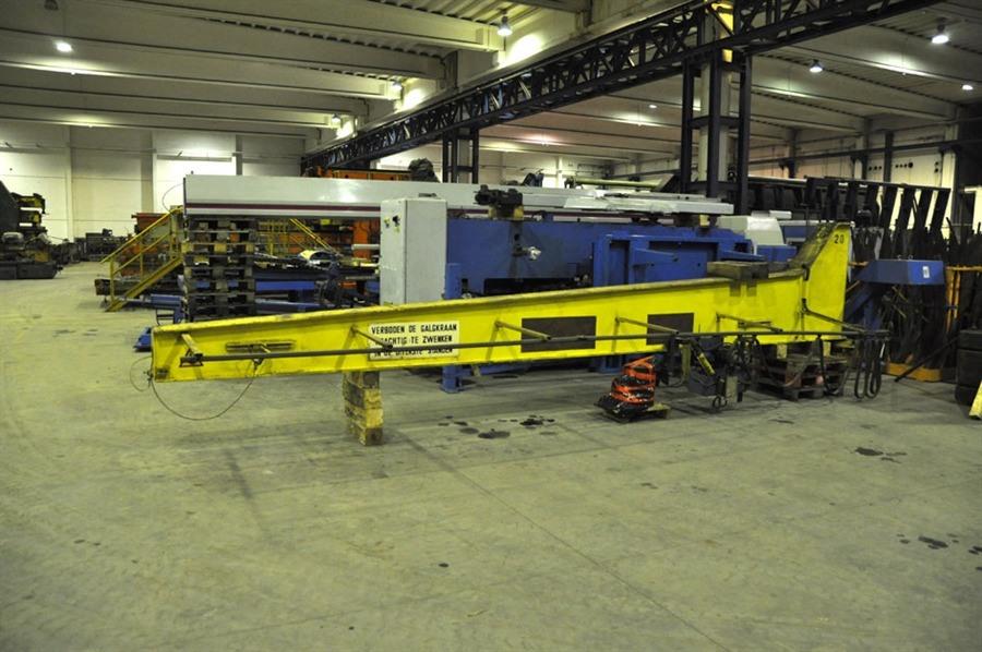 Demag jib crane, 2 ton