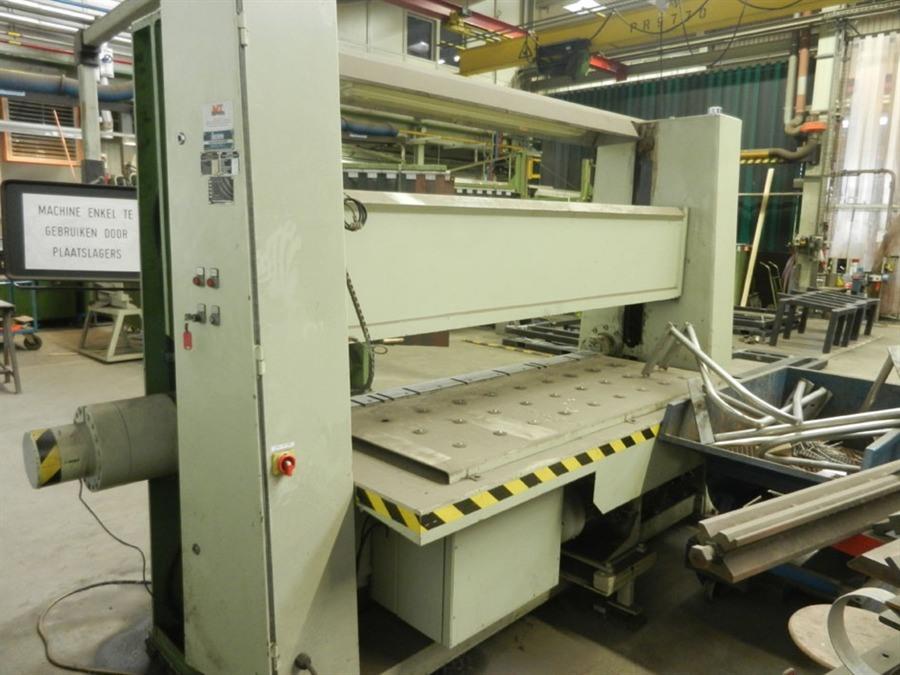 Hera UMV III, 2000 x 8 мм CNC