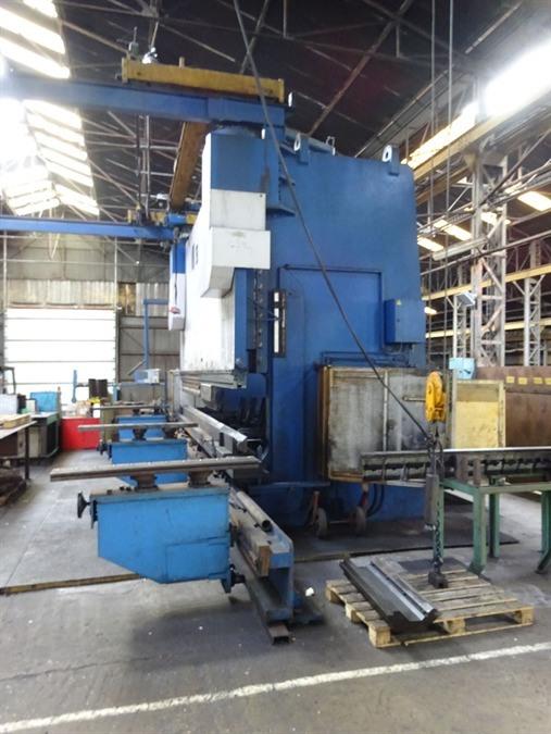 Haco HSDY, 800 т x 6100 мм CNC