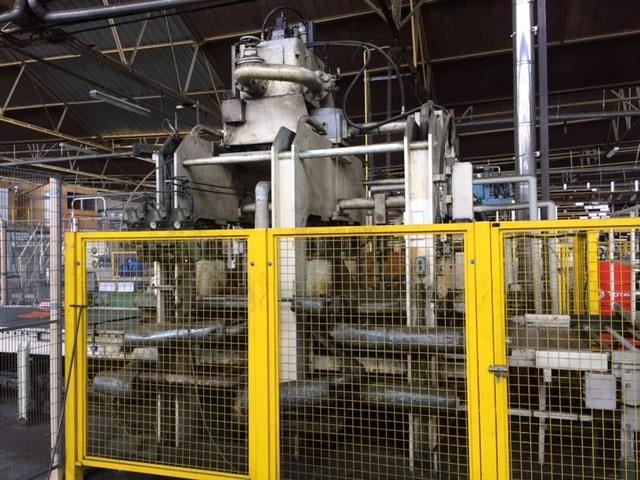 Siempelkamp panel press, 470 ton