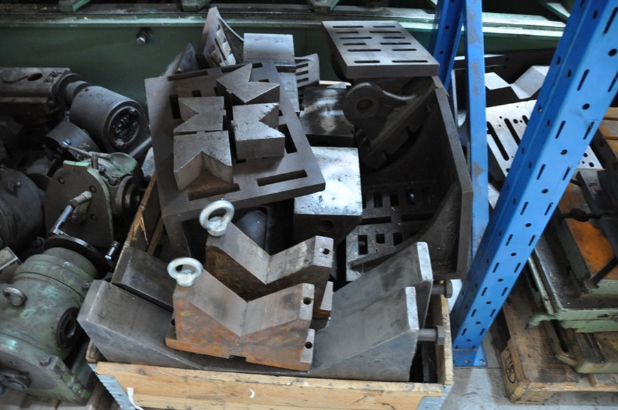 Various clamping blocks