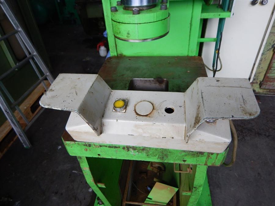 Hydropresse, 25 ton