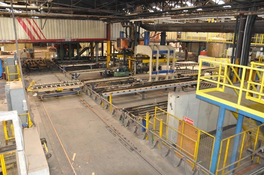 Valette panel press, 410 ton