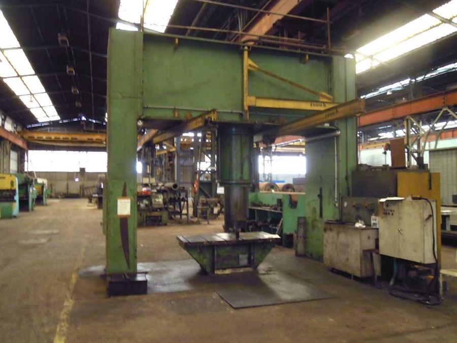 LVD 600 ton, Dish end forming press