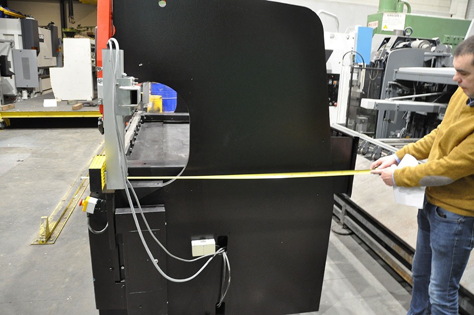 Amada Promecam, ITP 80 т x 2500 мм CNC