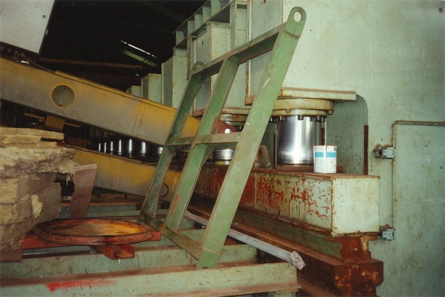 Bakker, 1500 ton x 12 meter