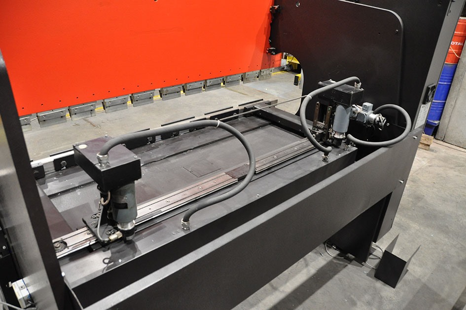 Amada Promecam, ITP 80 т x 2500 мм CNC