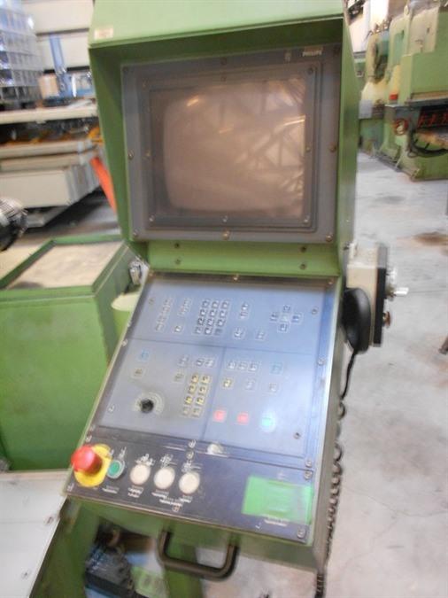 Maho MH 500C, X: 500 - Y: 400 - Z: 300mm CNC