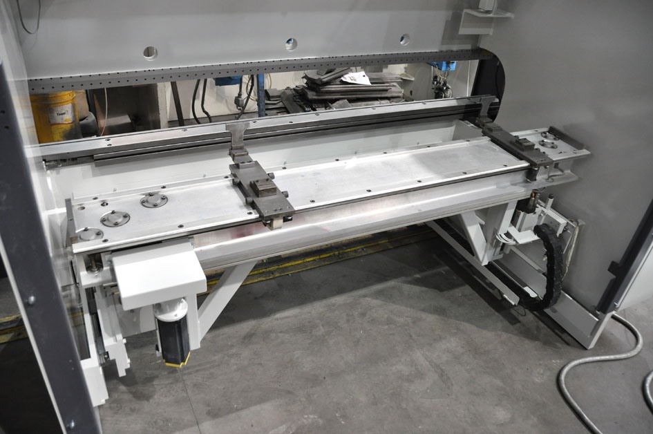 LVD, PPEB 135 т x 3100 мм CNC