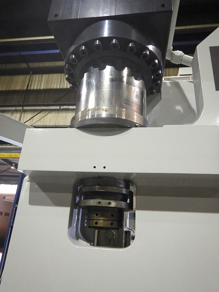 LVD PPEB, 640 т x 4500 мм CNC