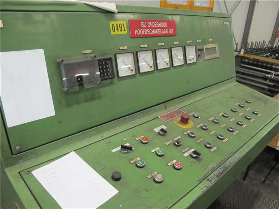 Van Otterloo automatic profiling line