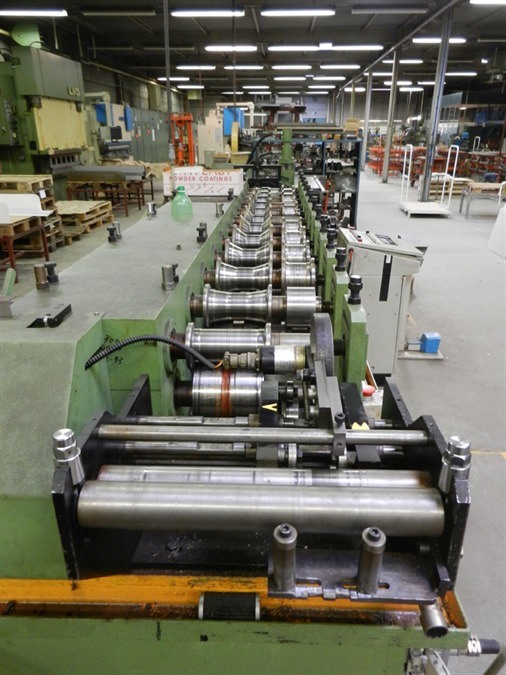 Dimeco decoil./ straight, LVD punchpress + rollforming