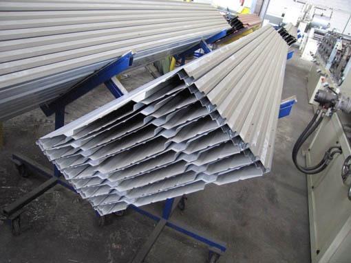 Jensen - rollforming - Sandwichpanel, for industr. sectional gates